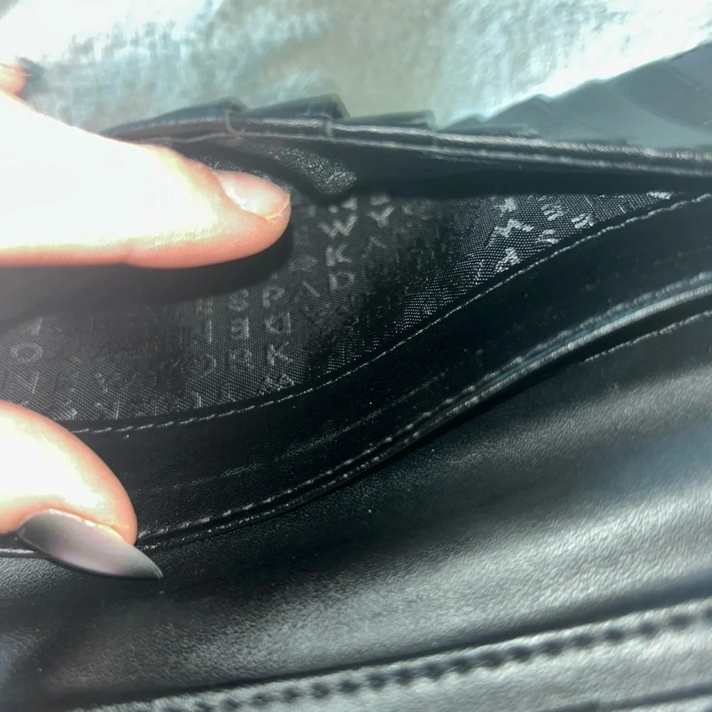 Kate Spade black pebble leather bifold wall